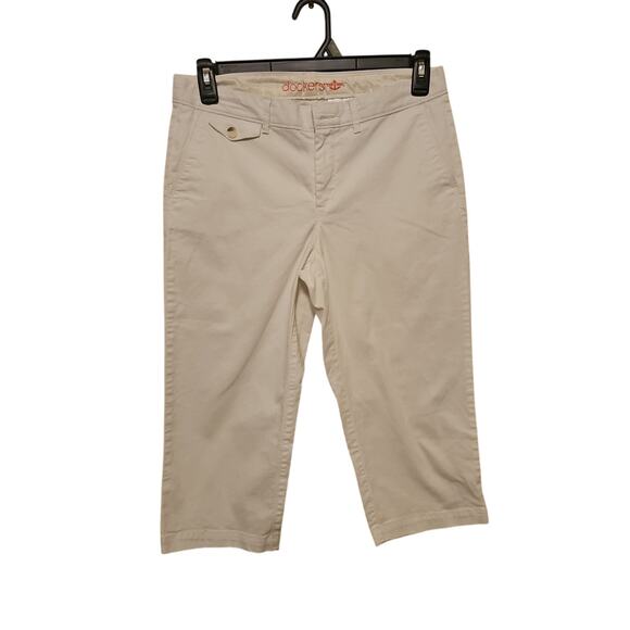 Woman's Dockers size 8 white‎ Capri Pants - Picture 1 of 8
